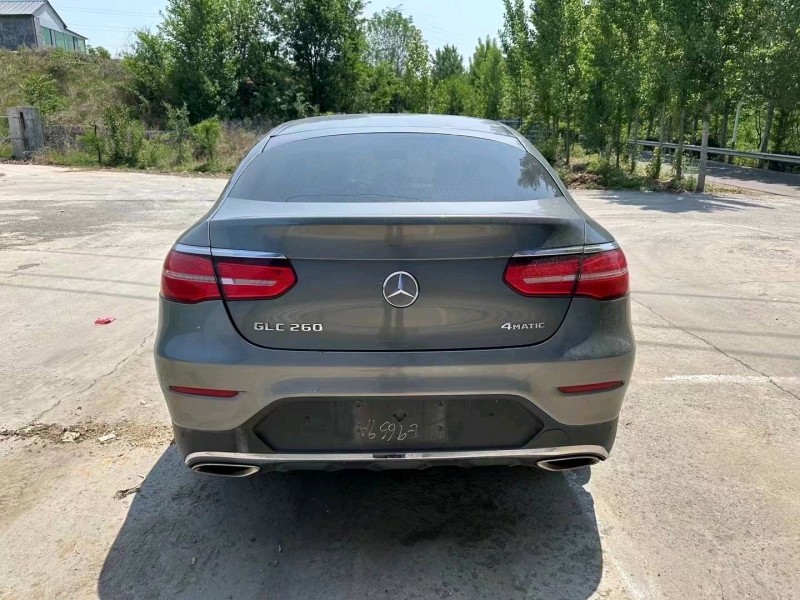 东营17年奔驰GLC6