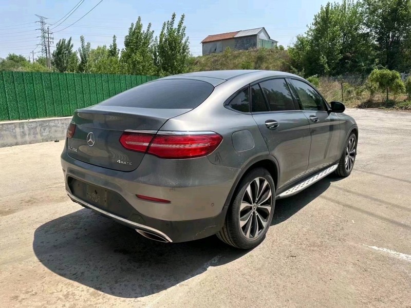 东营17年奔驰GLC7