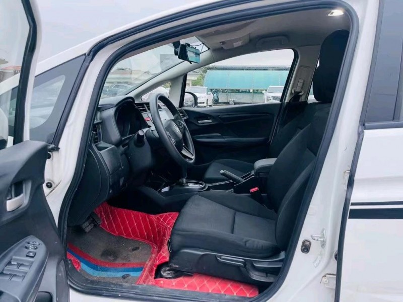 东莞15年本田飞度4