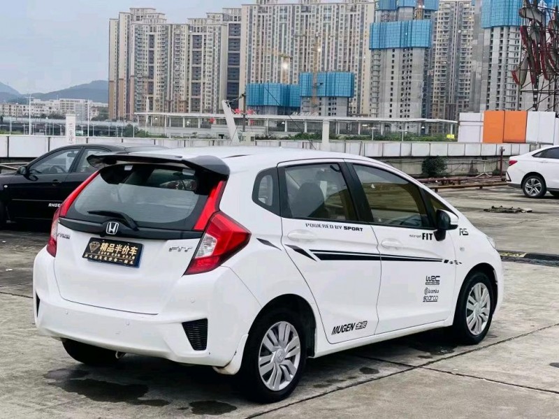 东莞15年本田飞度8