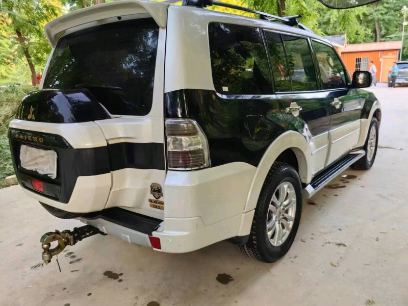 郑州19年三菱帕杰罗7