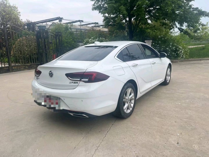 徐州21年别克君威5