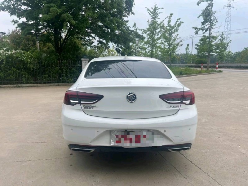 徐州21年别克君威6