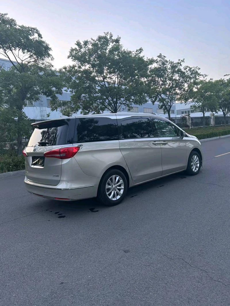 徐州19年别克GL83