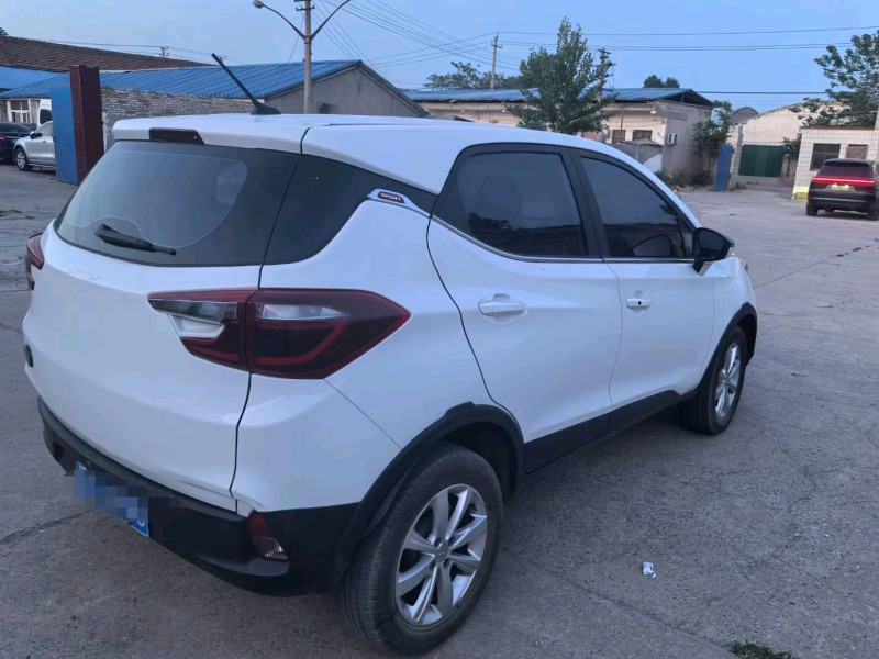 郑州17年比亚迪元7