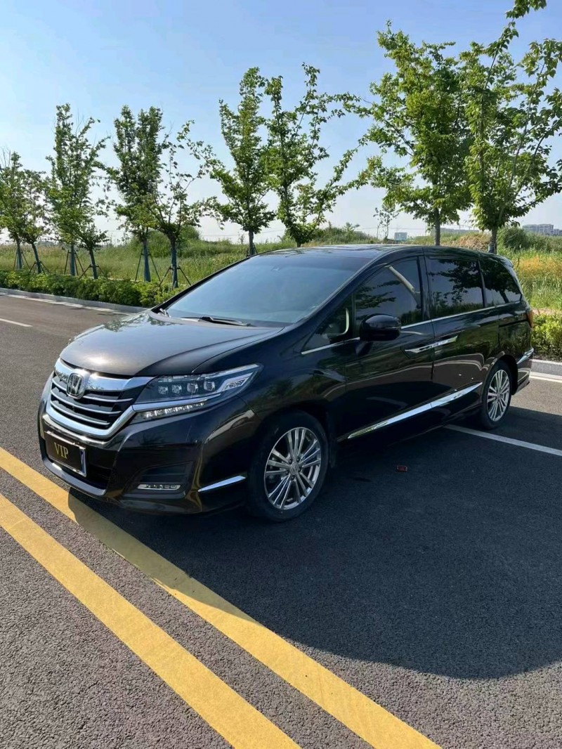 徐州18年本田艾力绅2