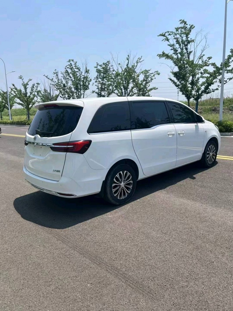 徐州22年别克GL88