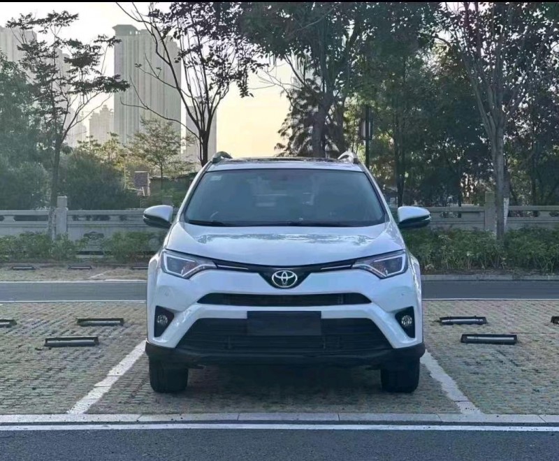 广州18年丰田RAV4荣放1