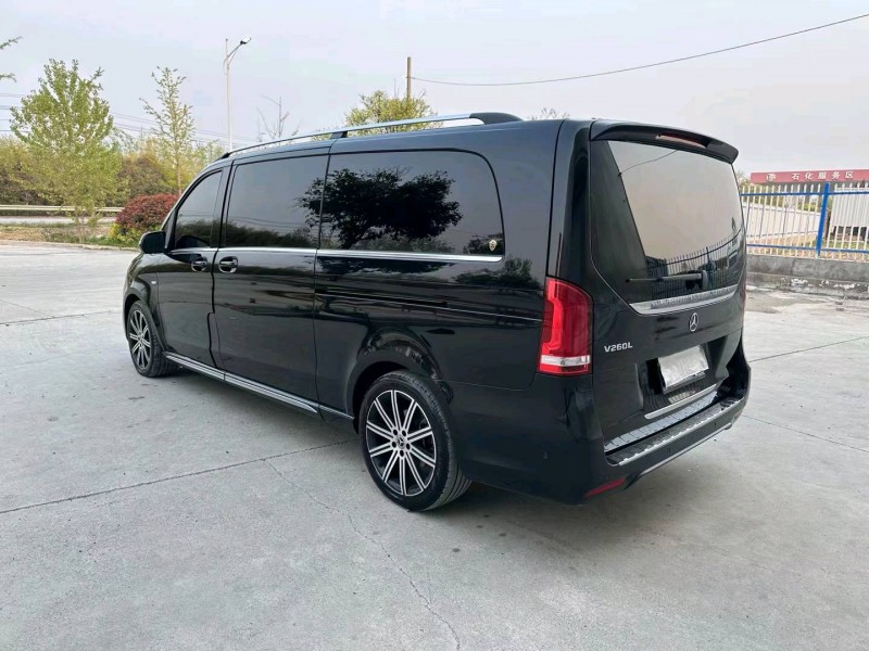徐州21年奔驰V8