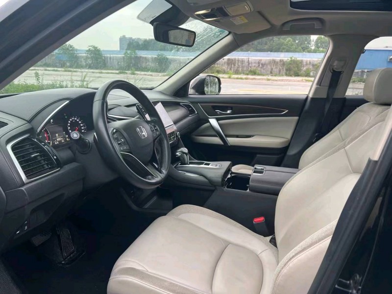 佛山17年本田冠道7