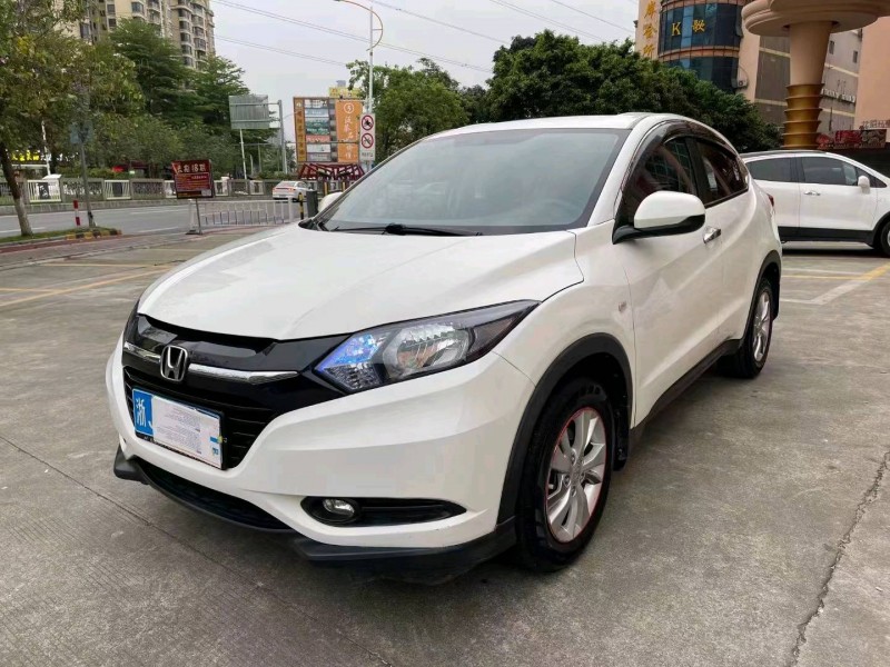 汕头16年本田缤智2