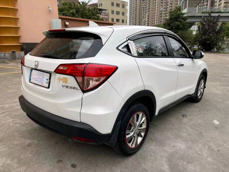 汕头16年本田缤智4