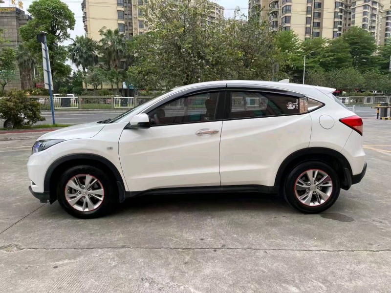 汕头16年本田缤智6