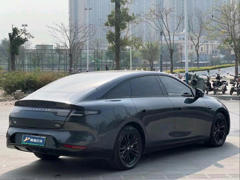 汕頭23年零跑汽車C014