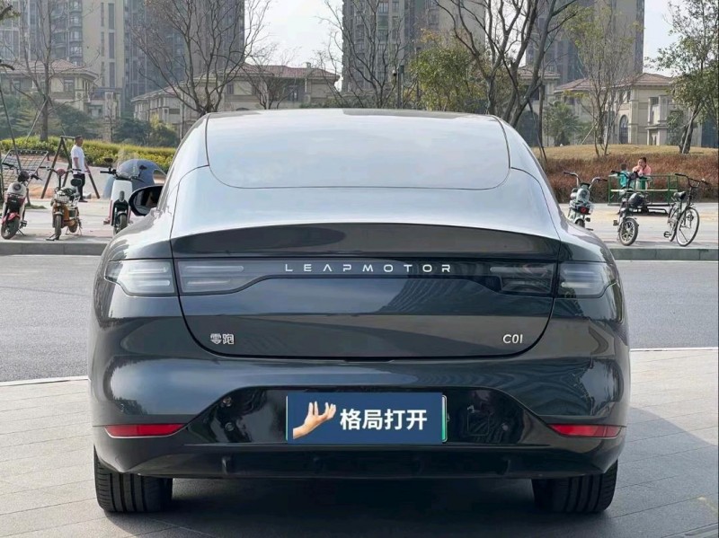 汕頭23年零跑汽車C016