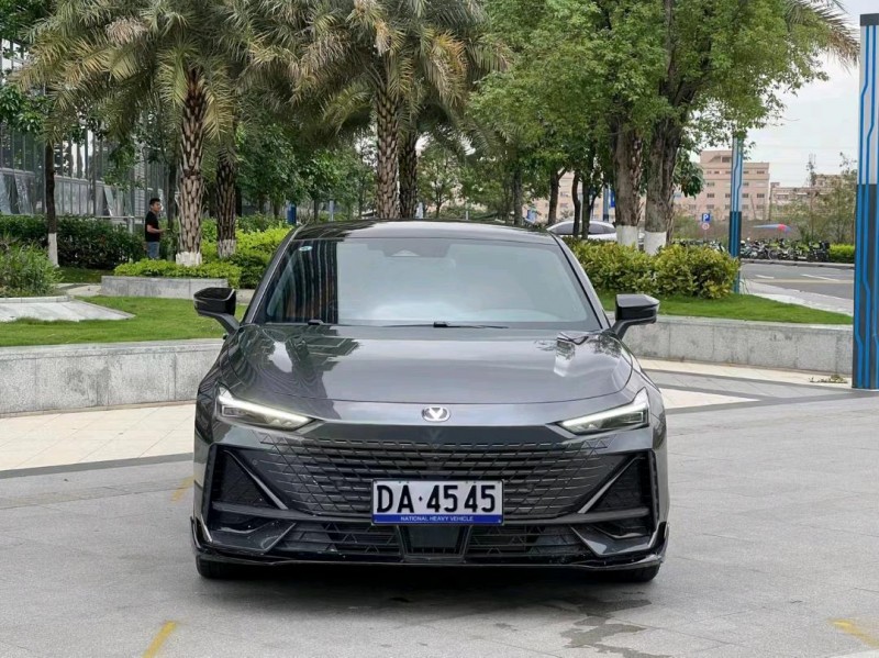 珠海23年長安汽車UNI-V1