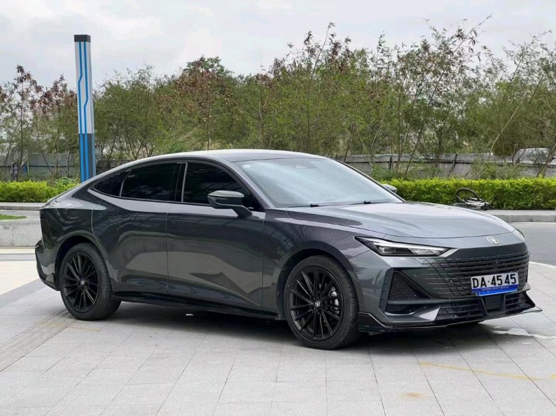 珠海23年長安汽車UNI-V5