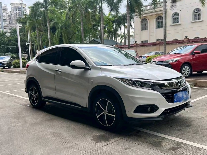 汕头21年本田缤智2