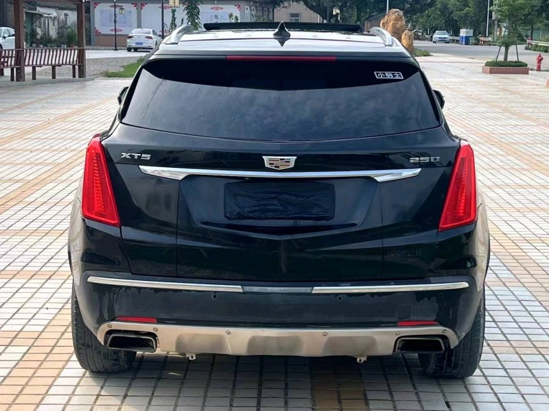 珠海17年凱迪拉克XT59