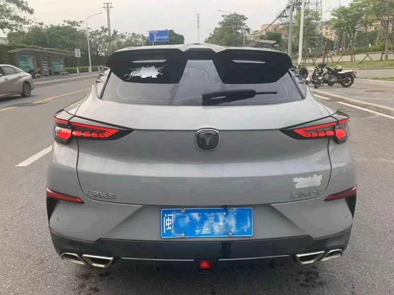 珠海21年長安汽車UNI-T6