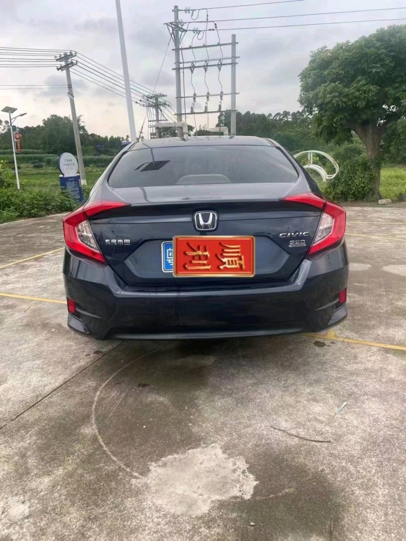 汕头18年本田思域4