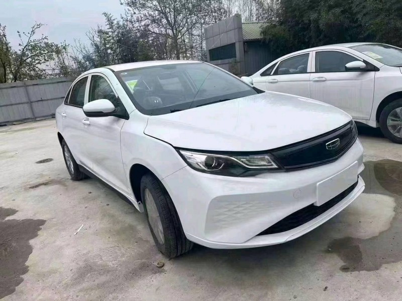 枣庄23年吉利帝豪EV3
