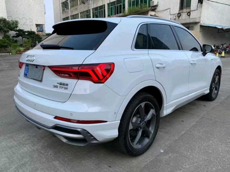 中山21年奥迪Q34