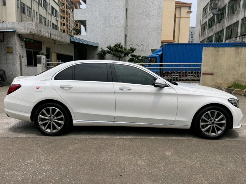 中山21年奔驰C2