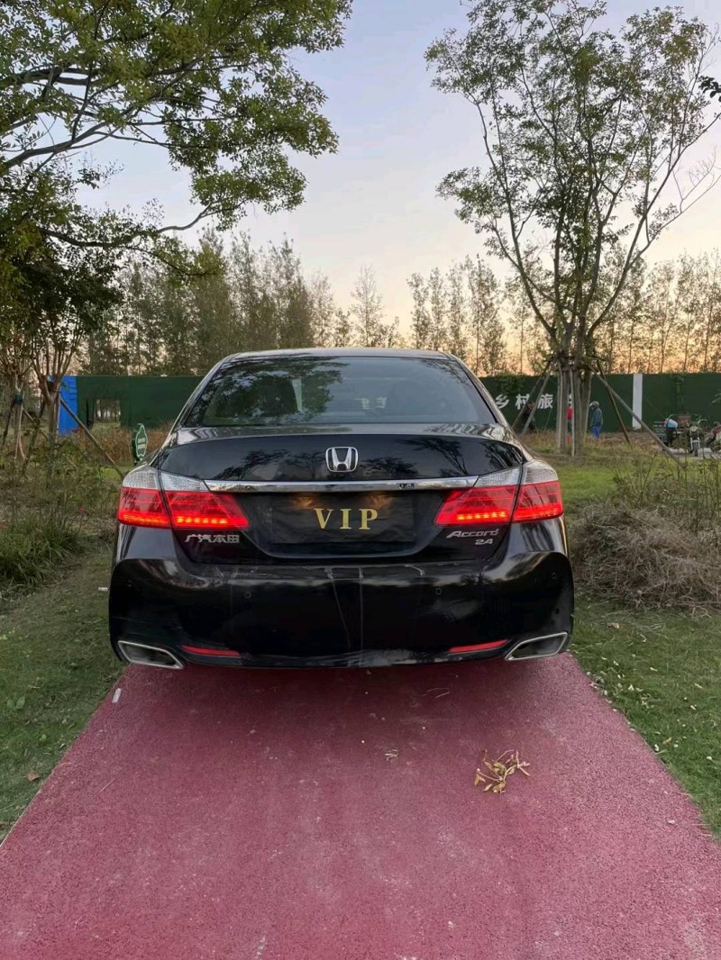 徐州14年本田雅阁9