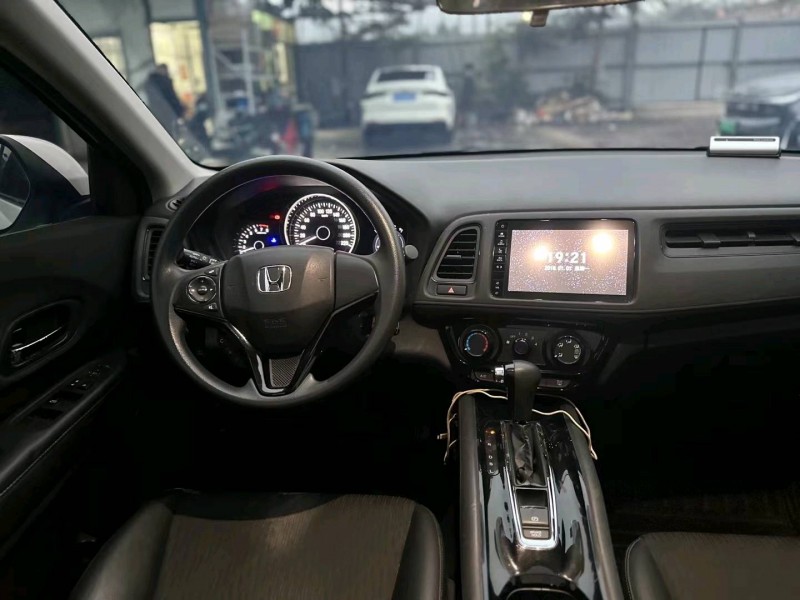 广州22年本田缤智8