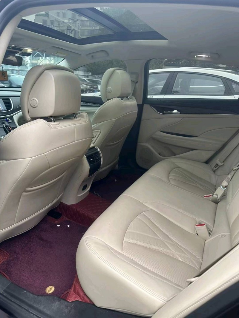 广州22年别克君越7