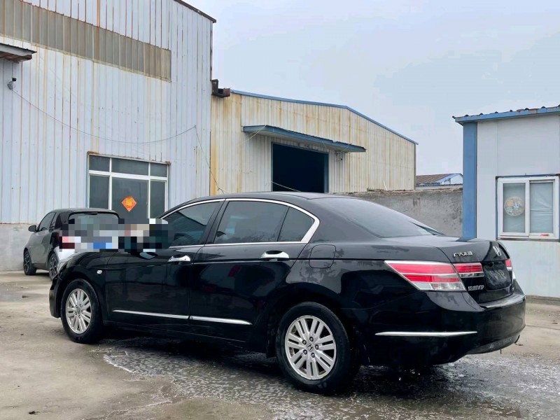 济宁13年本田雅阁7