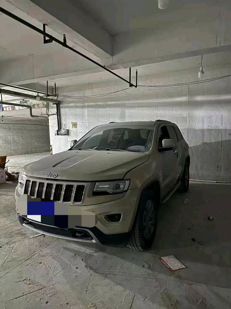 嘉興15年Jeep大切諾基2