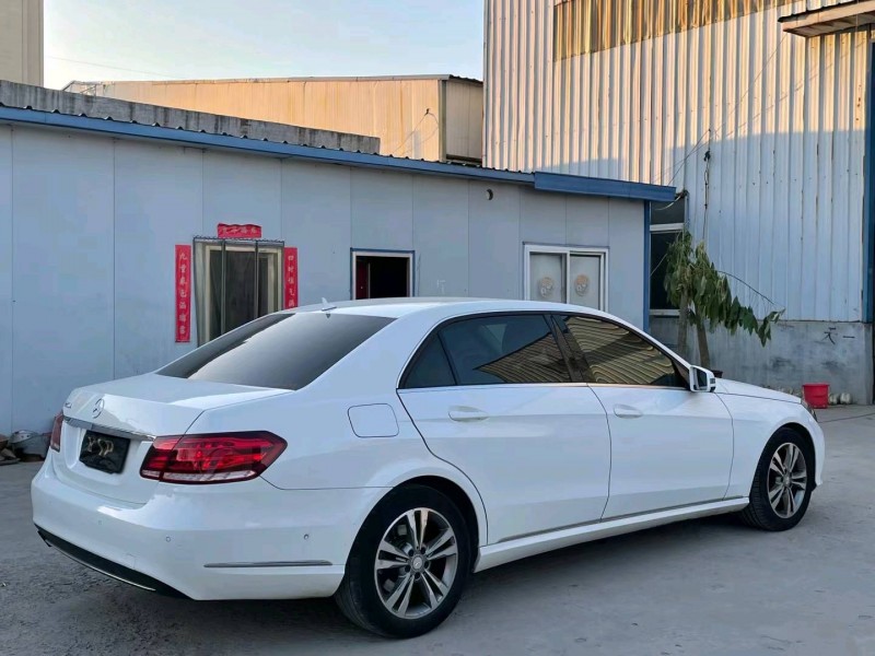 济宁13年奔驰E8