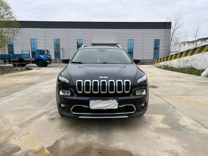 徐州18年Jeep自由光1