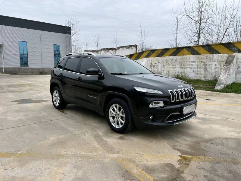 徐州18年Jeep自由光3