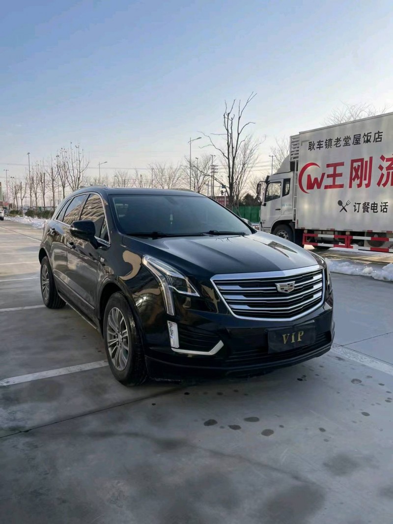 徐州17年凯迪拉克XT52