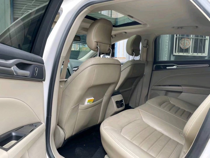 济宁17年福特蒙迪欧5