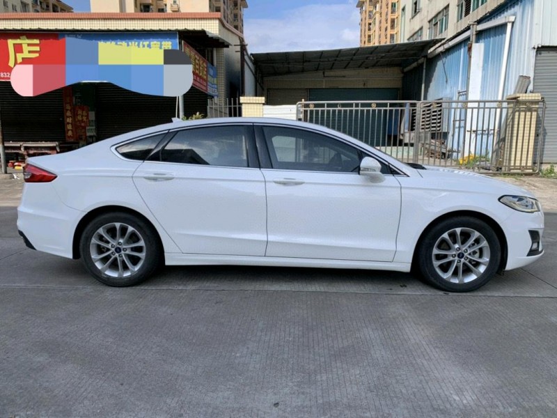 中山21年福特蒙迪欧9