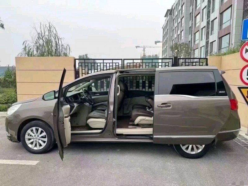 青岛15年别克GL83