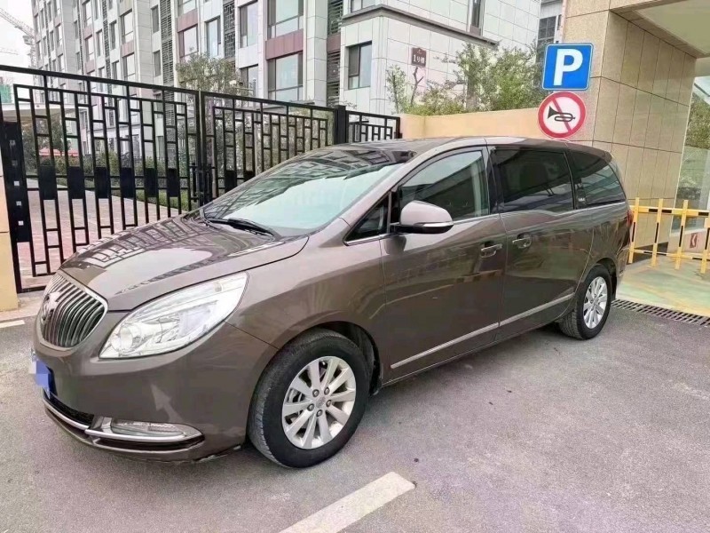 青岛15年别克GL85