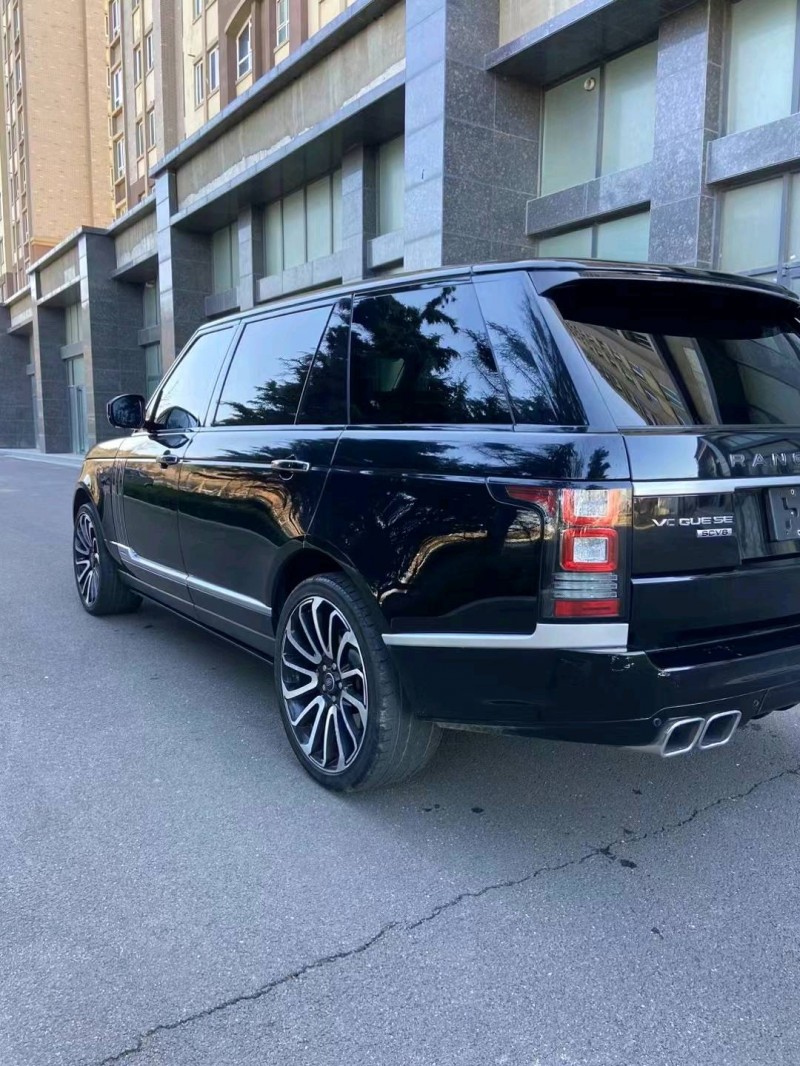 烟台15年路虎揽胜行政9