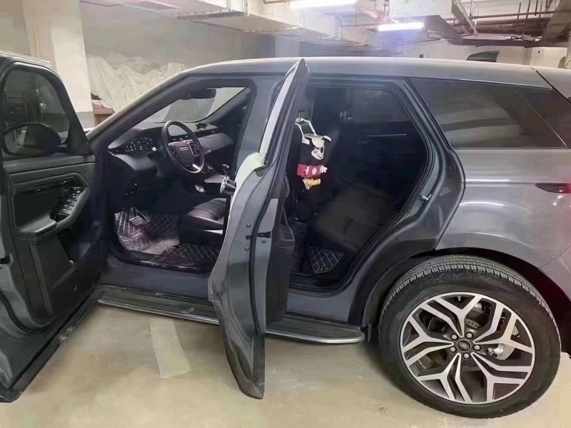 济宁21年路虎极光3