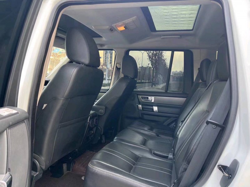 济宁15年路虎发现6