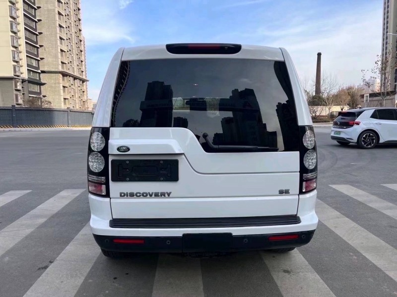 济宁15年路虎发现9