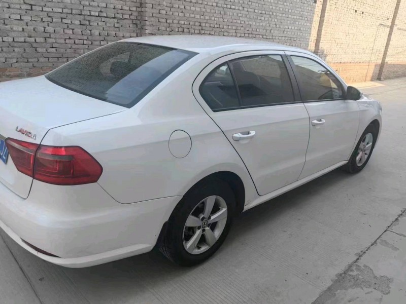 保定18年大众朗逸4