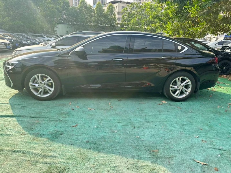 广州23年别克君威6