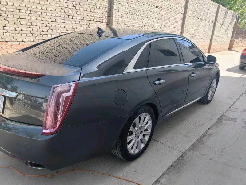 保定14年凯迪拉克XTS4