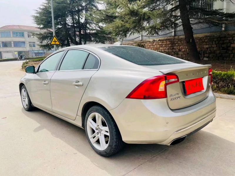 东营14年沃尔沃S60L8