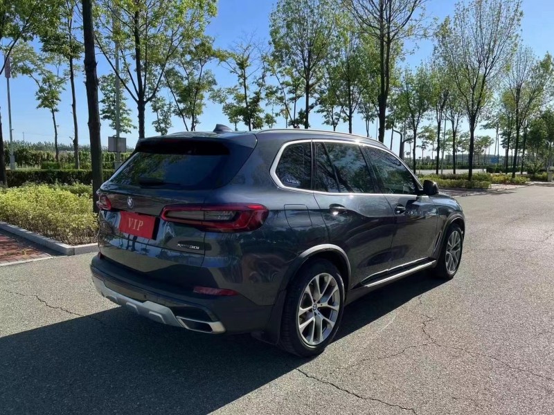 青岛20年宝马X55